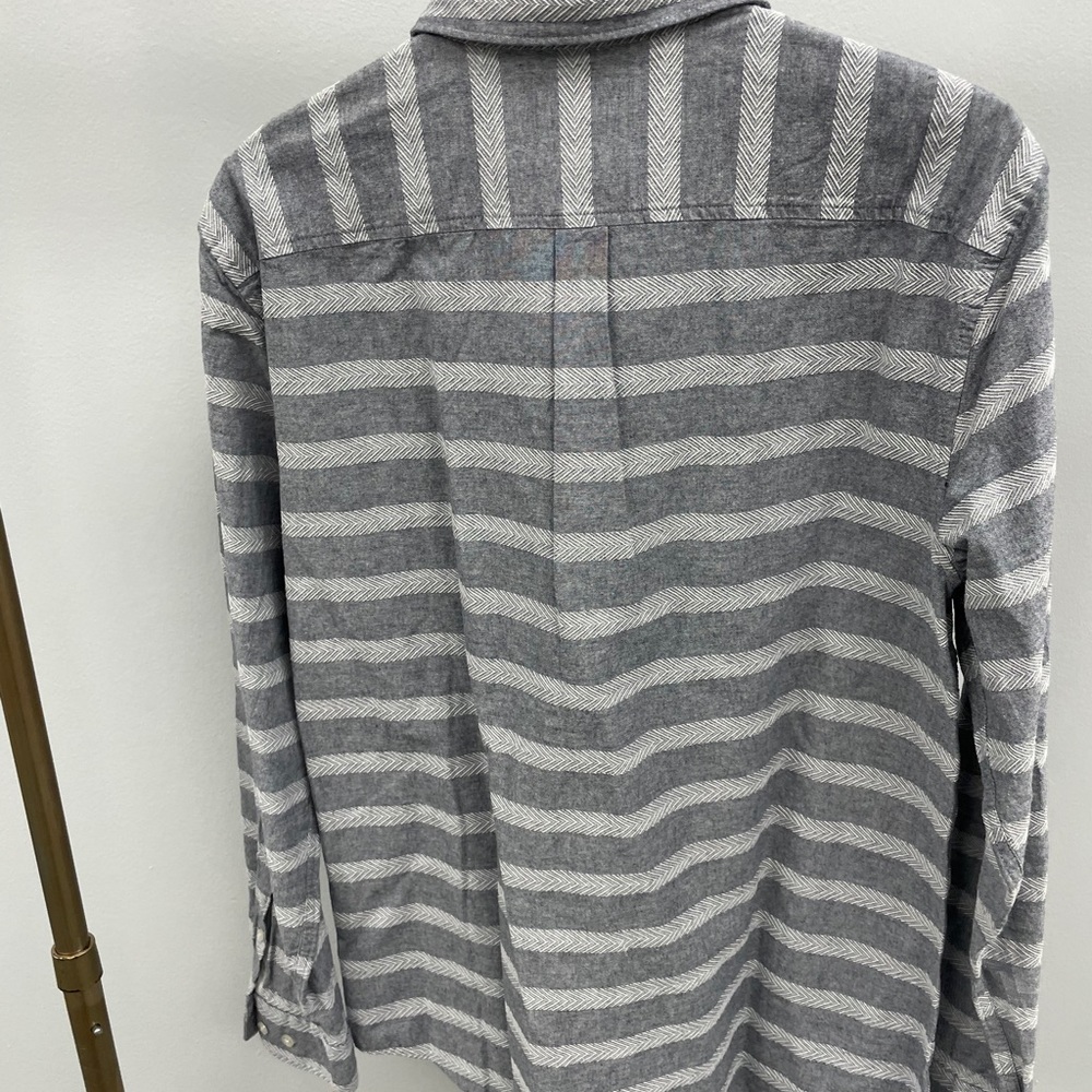 Penguin button down - Picture 4 of 4